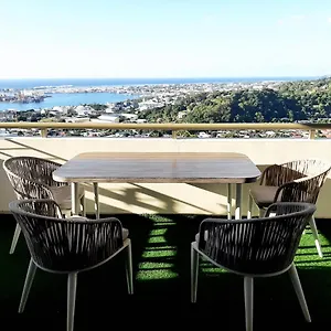 Apartment In Tahiti- Bel F3 Moderne Avec Magnifique Vue Panoramique Sur Papeete, Papeete (Tahiti)